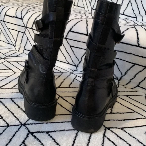 FRYE LEATHER BOOTS. MADE IN ITALY. GREAT CONDITION - Picture 5 of 10